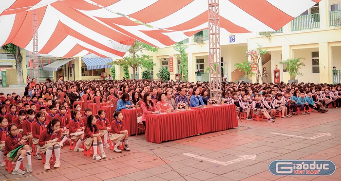 Trường Tiểu học Chu Văn An phối hợp với Trường Tiểu học Lê Hồng Phong (quận Ngô Quyền, Hải Phòng) tổ chức chuyên đề Đội cấp thành phố với chủ đề “Chúng em là chiến sĩ khăn quàng đỏ” (Ảnh: CTV)