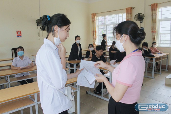 Quảng Ninh gấp rút chuẩn bị các điều kiện để đảm bảo tổ chức kỳ thi tuyển sinh vào lớp 10 trung học phổ thông năm học 2023 - 2024 an toàn, nghiêm túc và đúng quy chế (Ảnh minh hoạ: Phạm Linh)