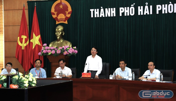 Ông Lê Khắc Nam, Phó chủ tịch Uỷ ban nhân dân thành phố Hải Phòng phát biểu kết luận hội nghị (Ảnh: Phạm Linh)