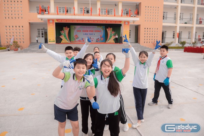 10 năm thực hiện Nghị quyết số 29-NQ/TW ngày 04/11/2013 của BCH Trung ương Đảng, Quảng Ninh đã thực hiện đồng bộ với các cơ chế, chính sách, nguồn lực ưu tiên cho phát triển giáo dục và đào tạo (Ảnh: PL)
