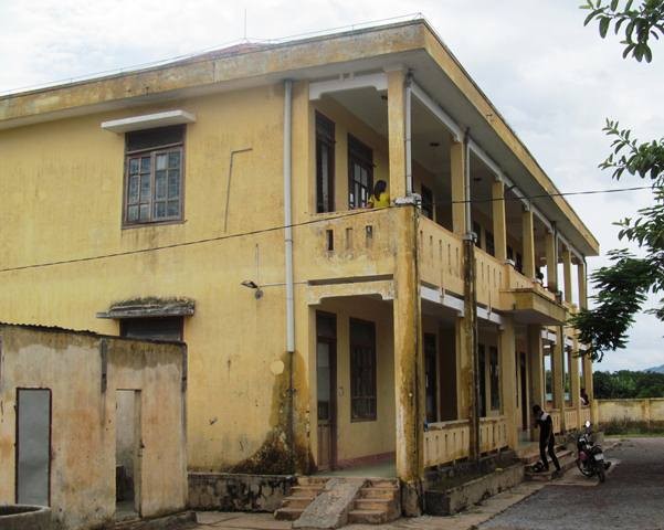Khu nhà nội trú của trường Phổ thông dân tộc nội trú huyện Quảng Ninh (Ảnh: X.T)