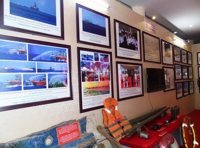 Các tư liệu, hiện vật, bản đồ... được trưng bày tại triển lãm là những bằng chứng lịch sử và cơ sở pháp lý chứng minh chủ quyền của Việt Nam đối với hai quần đảo Hoàng Sa và Trường Sa.