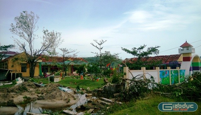Toàn cảnh trường mầm non xã Quảng Đông sau khi bão tan.