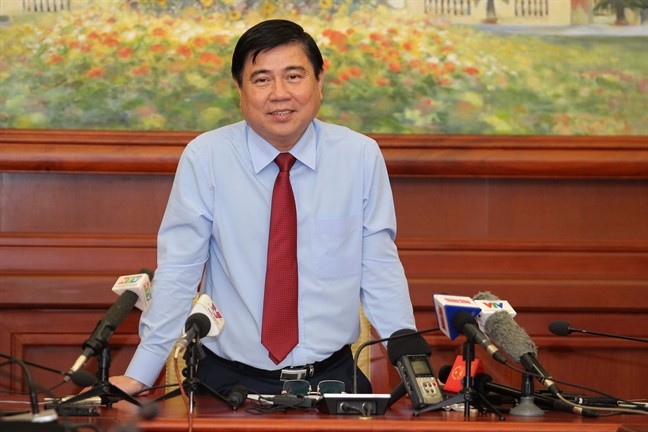 Chủ tịch Ủy ban nhân dân Thành phố Hồ Chí Minh, ông Nguyễn Thành Phong nhấn mạnh rằng, vỉa hè không phải làm theo kiểu làm rồi nghỉ, làm theo kiểu phong trào - Ảnh: Báo Phụ nữ Thành Phố Hồ Chí Minh