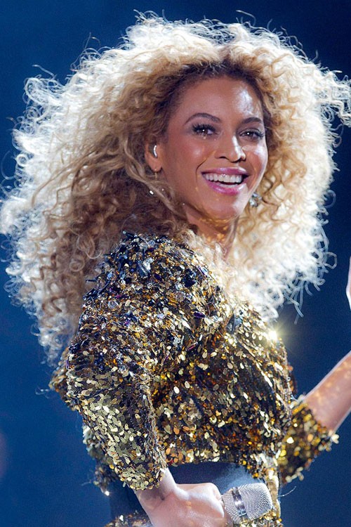 Beyonce là người đẹp có mái tóc bông xù ấn tượng nhất năm nay