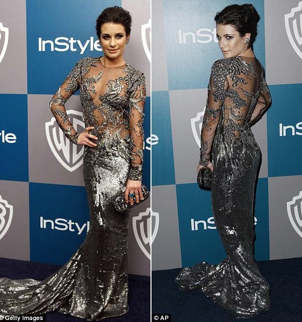 Chiếc váy đuôi cá màu kim loại khiến Lea Michele thật gợi cảm.