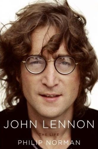 Kính gọng tròn là loại kính cổ điển nhất nhưng nó bắt đầu được phổ biến và yêu thích bởi sự “lăng xê” của nhiều ngôi sao nhạc Rock, đặc biệt là John Lennon. Về sau, tên gọi “kính Jonh Lennon” thành một danh từ dùng cho loại kính mát gọng tròn (Tea-Shades) quen thuộc của vị trưởng nhóm của ban nhạc huyền thoại The Beatles.