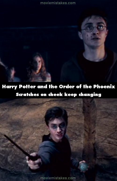 Vết máu và vết trày xước trên má Harry Potter đã nhỏ đi đáng kể ở cảnh kế tiếp