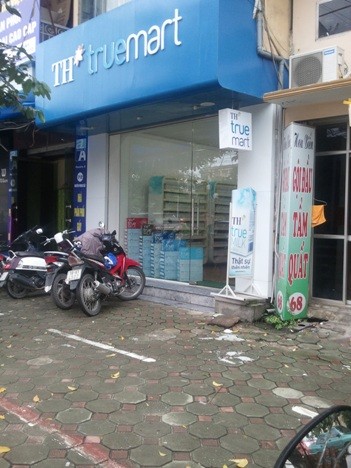 Một đại lý khác của TH Milk trên đường Nguyễn Phong Sắc, Cầu Giấy, Hà Nội