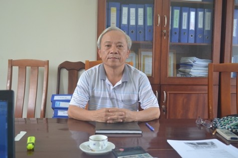 ông Nguyễn Việt Hoài - Giám đốc công ty cổ phần thủy điện Hoàng Anh trao đổi với PV