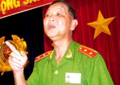 Tướng Nguyễn Việt Thành thời còn đương chức