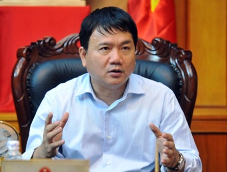 Bộ trưởng Đinh La Thăng vừa kỷ luật hàng loạt cán bộ có liên quan tới sự cố đường sắt