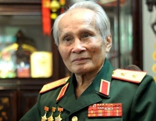 Trung tướng Nguyễn Quốc Thước - nguyên tư lệnh Quân khu IV (ảnh: Internet)
