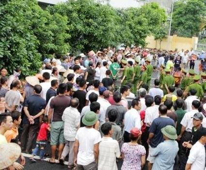 Cái chết bất ngờ của nạn nhân Nguyễn Quảng Trường thu hút sự chú ý của nhiều người (ảnh: Phùng Bình/Báo Gia đình Việt Nam)