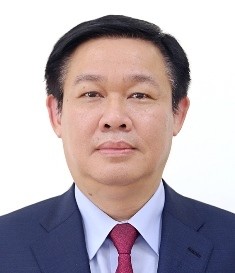 Giáo sư, Tiến sỹ Vương Đình Huệ, Trưởng Ban kinh tế Trung ương. Ảnh Châu Lê