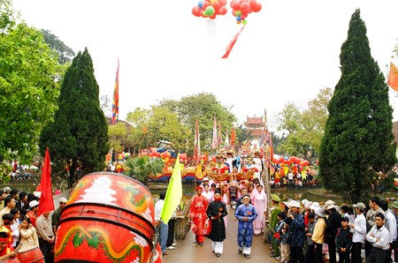 Lễ hội Chử Đồng Tử - Tiên Dung (ảnh: Báo Hưng Yên).
