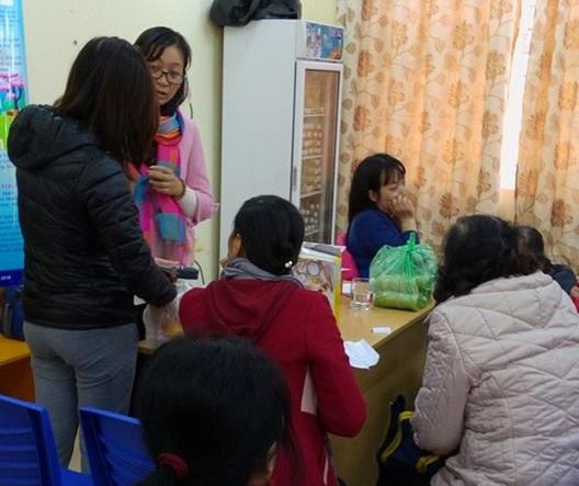 Trong trường Nguyễn Trung Trực có phòng khám lạ, tự nhận chữa bách bệnh ảnh 1