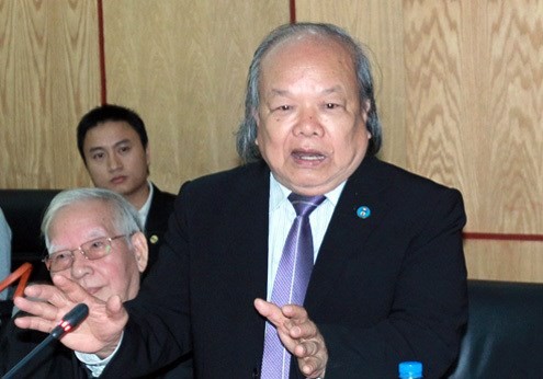 Giáo sư Trần Hữu Nghị, Hiệu trưởng trường Đại học dân lập Hải Phòng (ảnh: Vnexpress.net).