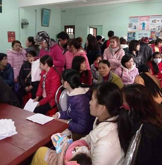 Trước đó, hàng trăm giáo viên, nhân viên hành chính huyện Yên Định bị chấm dứt hợp đồng. Ảnh: Xuân Quang.