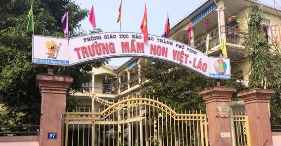 Trường Mầm non Việt Lào, nơi xảy ra sự việc. Ảnh đăng trên Báo Công lý.
