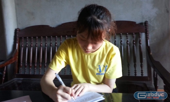 Sang tuần, nữ sinh Nguyễn Thị Nga sẽ chính thức được nhập học tại Trường Đại học Y khoa Vinh. Ảnh của Quốc Toản.