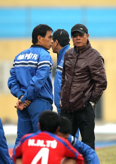 Hòa Phát HN quyết định bỏ bóng đá vì quá mỏi mệt. Ảnh: Quang Minh