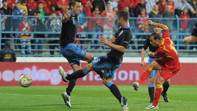 Anh hòa Montenegro 2-2 nhưng đã chính thức nhất bảng G và đặt vé đi vòng chung kết.