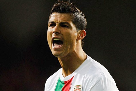 Thất bại ở Đan Mạch khiến Ronaldo cùng đồng đội rơi vào thế khó.