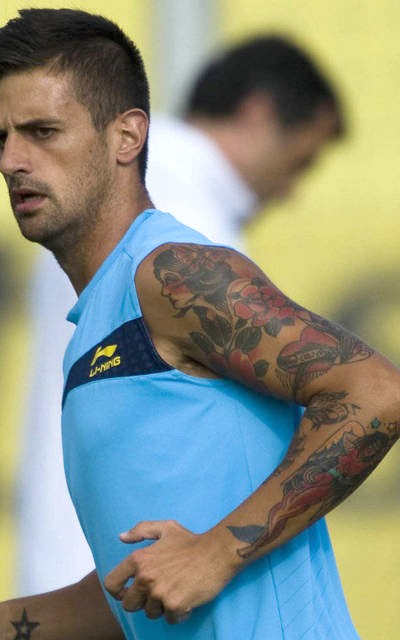 Hoa nở trên cánh tay của cầu thủ Javi Márquez (CLB Espanyol).