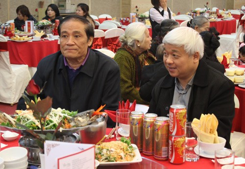 Bầu Kiên (CLB Hà Nội) và chủ tịch VFF Nguyễn Trọng Hỷ dự đám cưới Thành Lương.