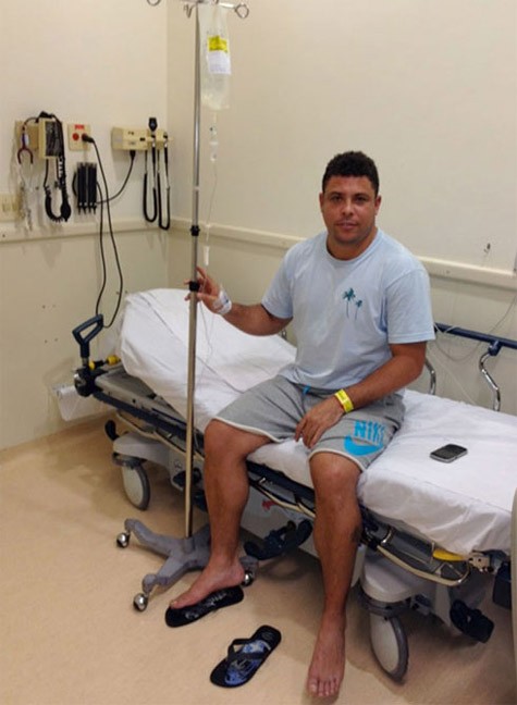 Ronaldo nhập viện vì muỗi cắn.