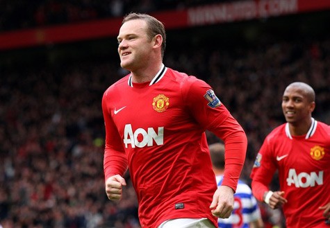 Rooney ăn mừng bàn thắng mở tỷ số.