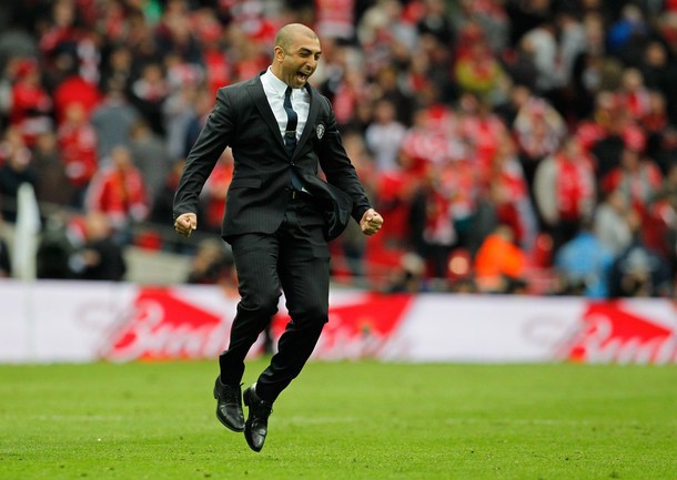Sau chiến thắng 2-1 nghẹt thở trước Liverpool ở chung kết FA Cup đêm qua, Di Matteo nhảy cẫng lên ăn mừng.