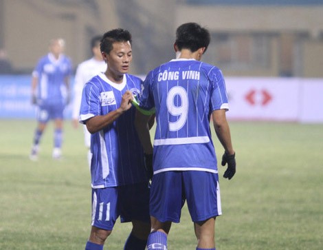 Cầu thủ Việt bị cấm xem chung kết Champions League.