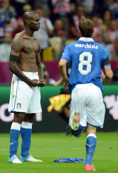 Balotelli đã trở thành người hùng của Italia.
