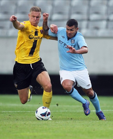 Man City lại có cú sốc thứ hai trong cuộc đối đầu với Dynamo Dresden.