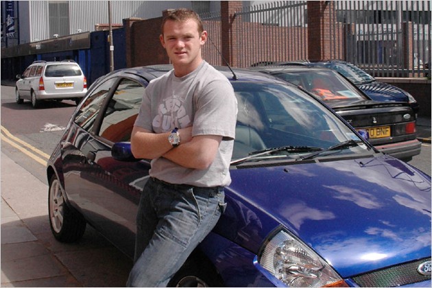 Rooney và chiếc Ford Sportka.