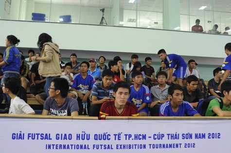 “Tìm kiếm tài năng bóng đá Futsal sinh viên năm 2012” diễn ra vào ngày 13 và 14 tháng 10.