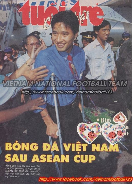 Tiger Cup 96 - Hồng Sơn trở về trên đôi nạng.