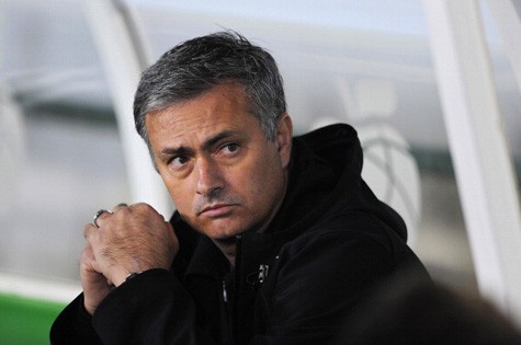 HLV Mourinho đang mất dần khả năng kiểm soát đội bóng.