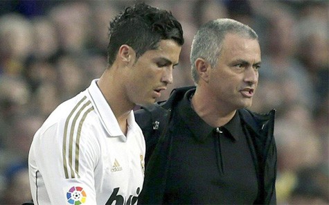 Dường như ở Madrid lúc này, Mourinho không còn được ai ưa.