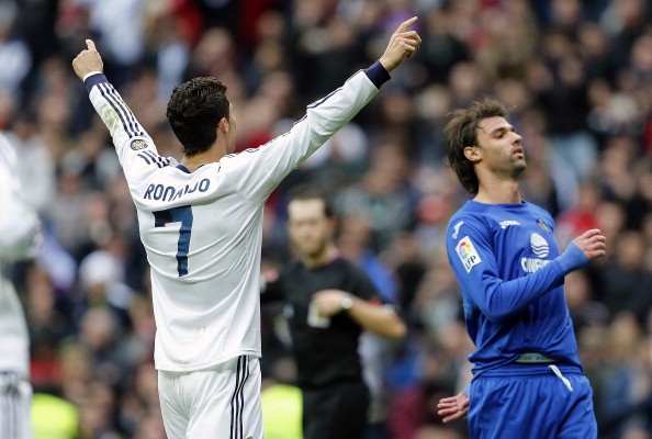 Ronaldo chỉ cần 10 phút siêu nhân là đủ cho Madrid đè bẹp Getafe.