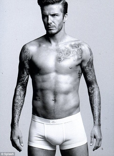 Beckham là 'con gà đẻ trứng vàng' nhờ tài năng chơi bóng và vẻ đẹp lịch lãm, quyến rũ.