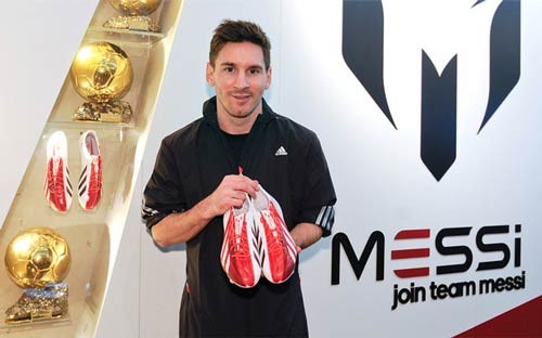 Vũ khí mới của Messi.