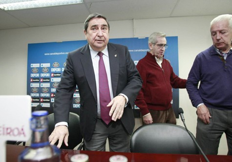 Deportivo của chủ tịch Augusto Lendoiro là một trong những CLB nợ nần nhiều nhất La Liga.