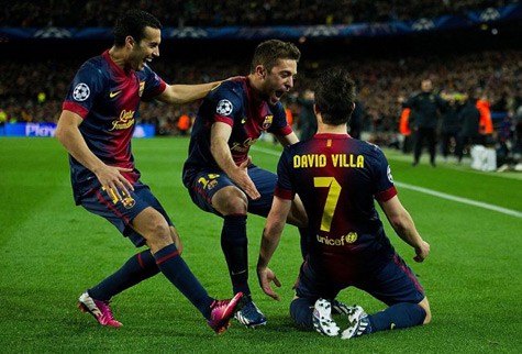 David Villa chỉ còn là tiền đạo số 6 của Barca.