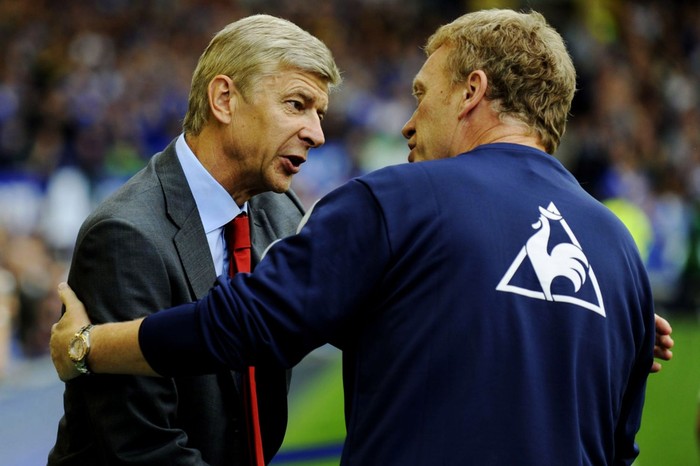 David Moyes và Arsene Wenger trước trận đấu Everton - Arsenal (2009)
