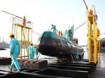 Iran hạ thủy tàu ngầm diezel- điện lớp Ghadir