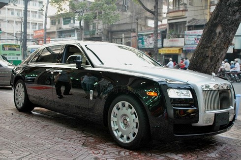 Rolls-Royce Ghost EWB tại Sài Gòn.