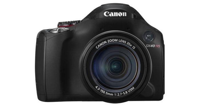 Hầu hết những tính năng cao cấp của Canon đều được tích hợp trên hai mẫu máy ảnh mới này. Đó là DIGIC 5, đó là khả năng chụp liên tiếp nhiều hình với chất lượng cao, khả năng quay phim Full-HD hay tính năng nâng cao chất lượng hình ảnh trong điều kiện thiếu sáng...